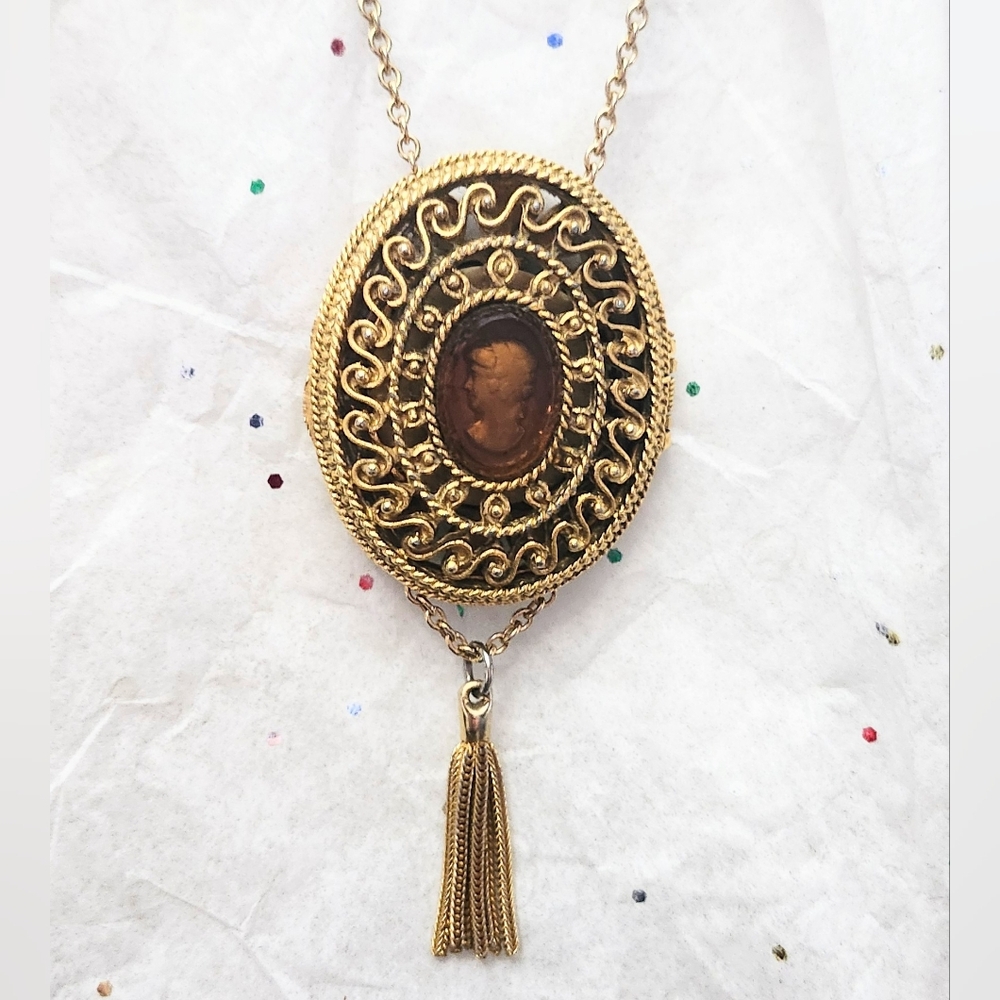 Rare Vtg 1960s Corday Amber Cameo Tassel Perfume Pendant Necklace